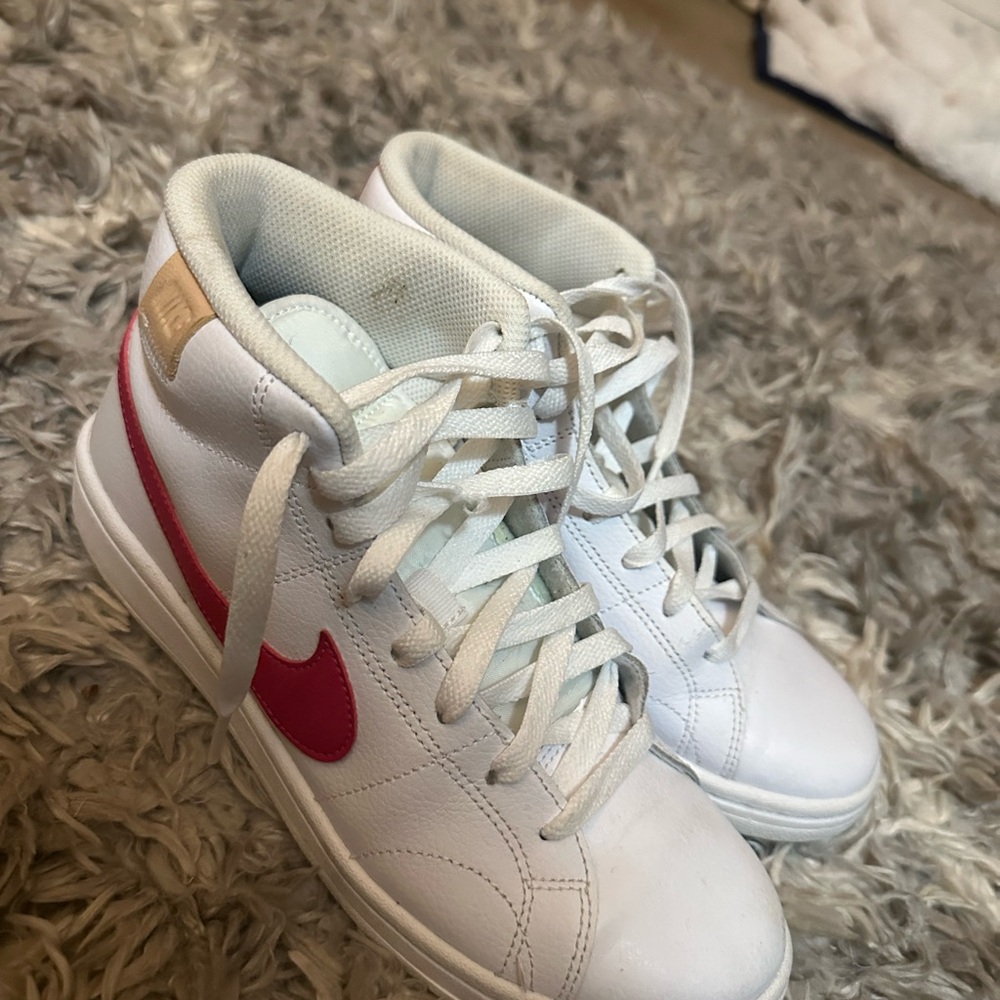 Wmns Court Royale 2 Mid 'White Rush Pink'